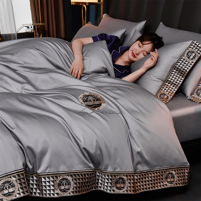 91家纺网 家纺一手货源 找家纺 2025新款长绒棉绣花黛娜系列四件套 黛娜-银灰