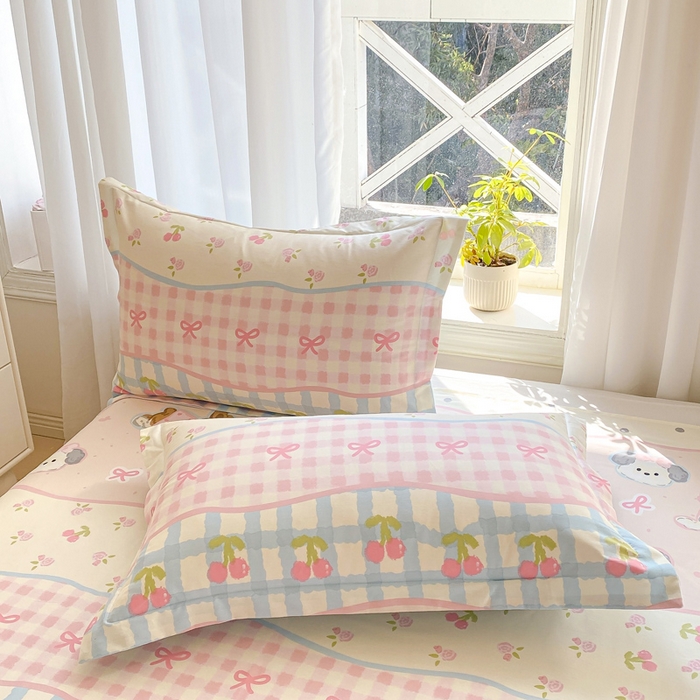 91家纺网 家纺一手货源 找家纺 2025新款全棉斜纹喷气12868系列单品枕套 甜心樱桃狗