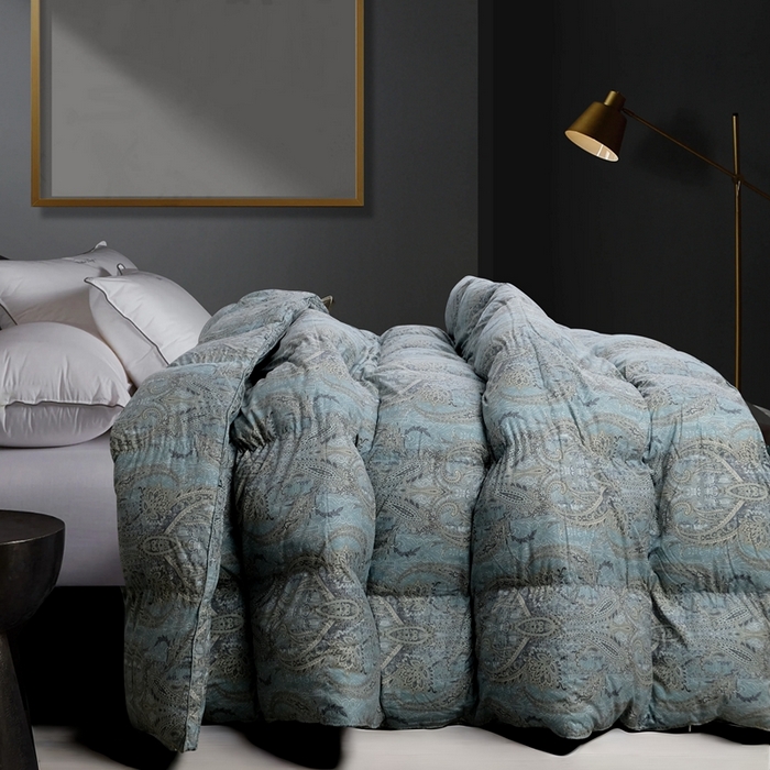 91家纺网 家纺一手货源 找家纺 卡迪亚家纺 2025新款米兰达白鹅被469羽魅系列被子被芯 羽魅蓝