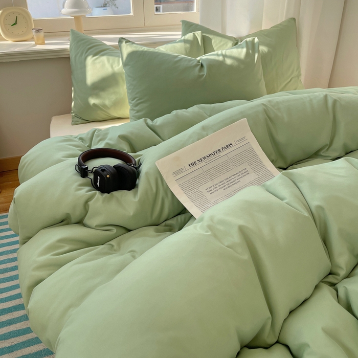 91家纺网 家纺一手货源 找家纺 芷凡家纺 2025新款亲肤棉纯色双拼四件套 果绿+米白