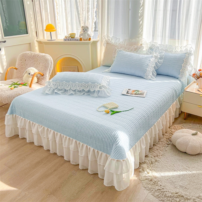 91家纺网 家纺一手货源 找家纺 锦格家纺 2025年新款A类全棉夹棉床盖-洛香忆梦 洛香忆梦-天空蓝