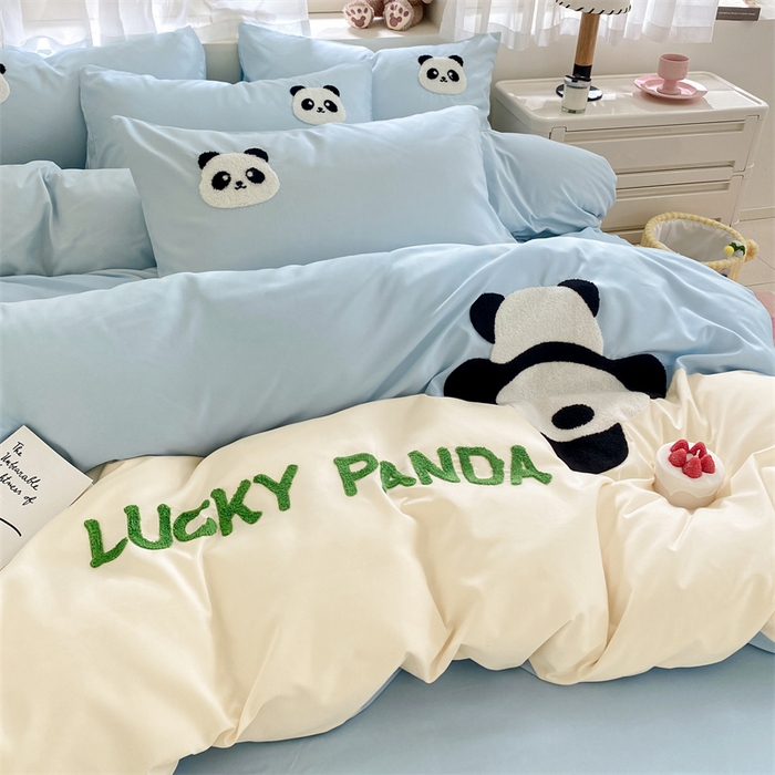 91家纺网 家纺一手货源 找家纺 盛秋家纺 2025新款A类水洗棉毛巾绣四件套-胖达 胖达-天空蓝