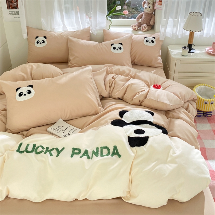 91家纺网 家纺一手货源 找家纺 盛秋家纺 2025新款A类水洗棉毛巾绣四件套-胖达 胖达-奶茶