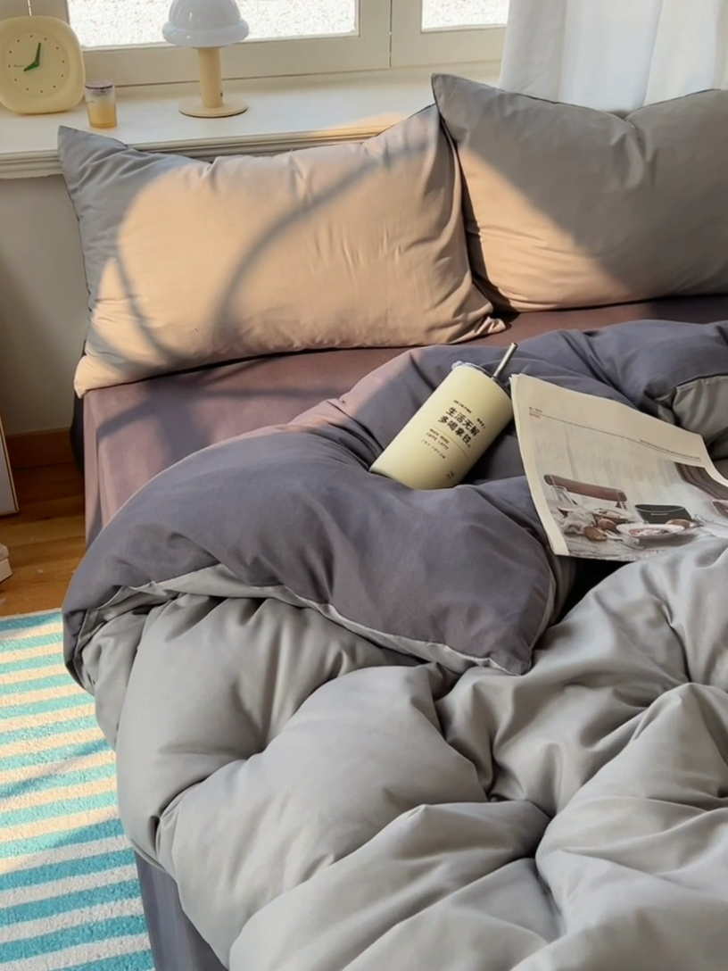 91家纺网 家纺一手货源 找家纺 芷凡家纺 2025新款亲肤棉纯色双拼四件套 浅灰+深灰