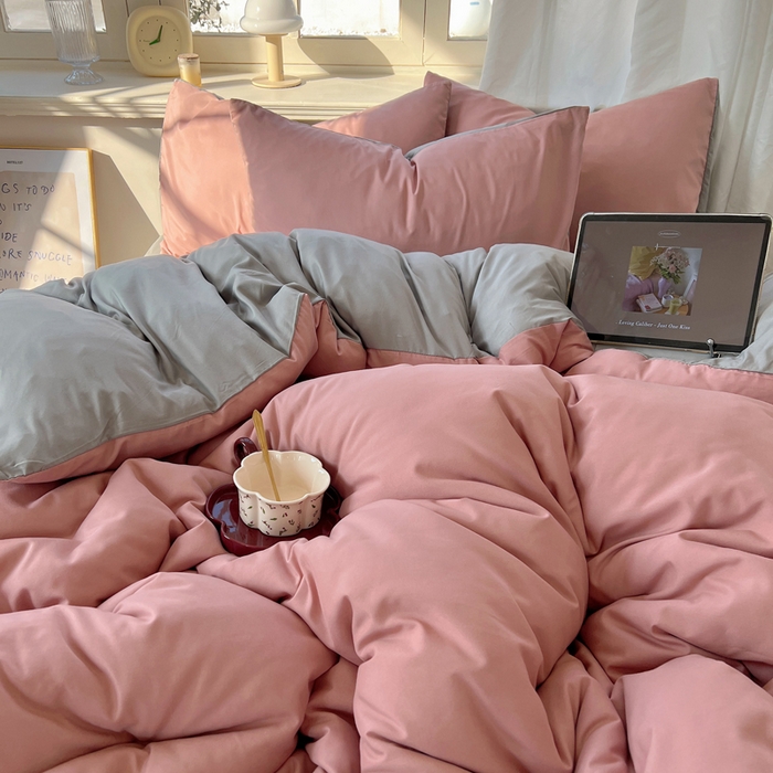 91家纺网 家纺一手货源 找家纺 芷凡家纺 2025新款亲肤棉纯色双拼四件套 豆沙+浅灰