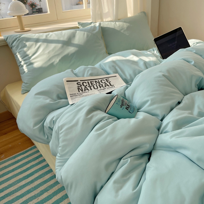 91家纺网 家纺一手货源 找家纺 芷凡家纺 2025新款亲肤棉纯色双拼四件套 蓝灰+奶黄