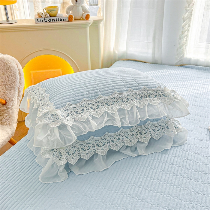 91家纺网 家纺一手货源 找家纺 锦格家纺 2025年新款A类全棉夹棉床盖-洛香忆梦 洛香忆梦-天空蓝