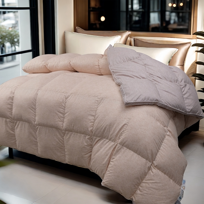 91家纺网 家纺一手货源 找家纺 卡迪亚家纺 2025新款米兰达白鹅被469羽魅系列被子被芯 羽魅金