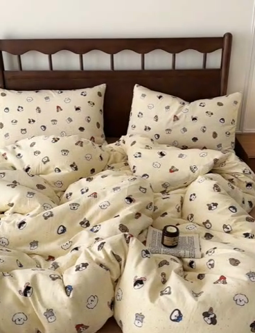 91家纺网 家纺一手货源 找家纺 呗旺鹿 2025新款A类母婴级全棉有氧双层纱印花四件套 富贵狗