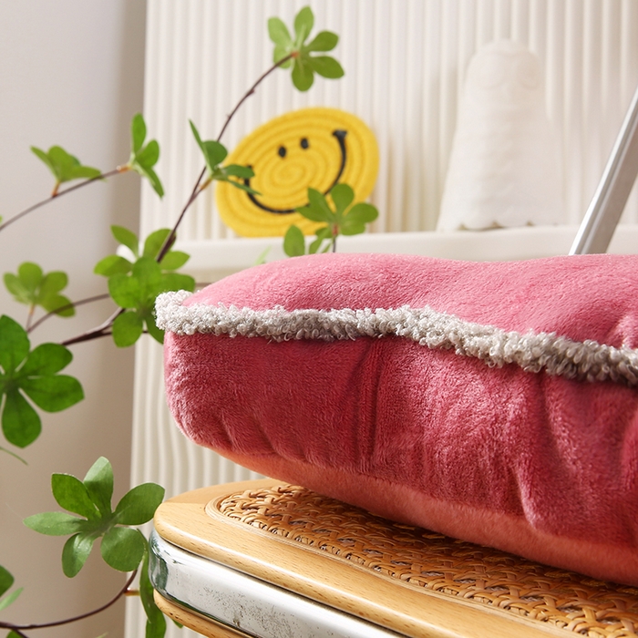 91家纺网 家纺一手货源 找家纺 永光家居 2025新款卡通加厚坐垫椅垫【YG2567】 花朵豆沙