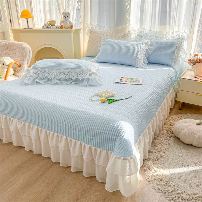 91家纺网 家纺一手货源 找家纺 锦格家纺 2025年新款A类全棉夹棉床盖-洛香忆梦 洛香忆梦-天空蓝