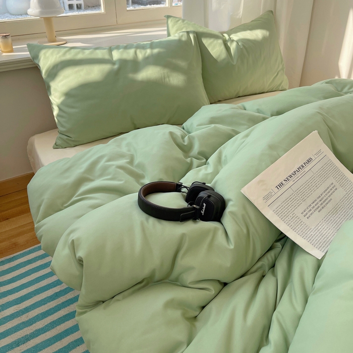 91家纺网 家纺一手货源 找家纺 芷凡家纺 2025新款亲肤棉纯色双拼四件套 果绿+米白