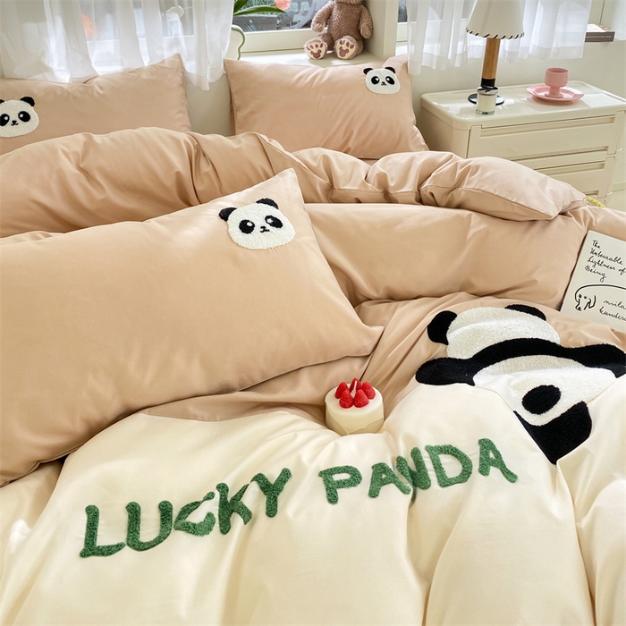 91家纺网 家纺一手货源 找家纺 盛秋家纺 2025新款A类水洗棉毛巾绣四件套-胖达 胖达-奶茶