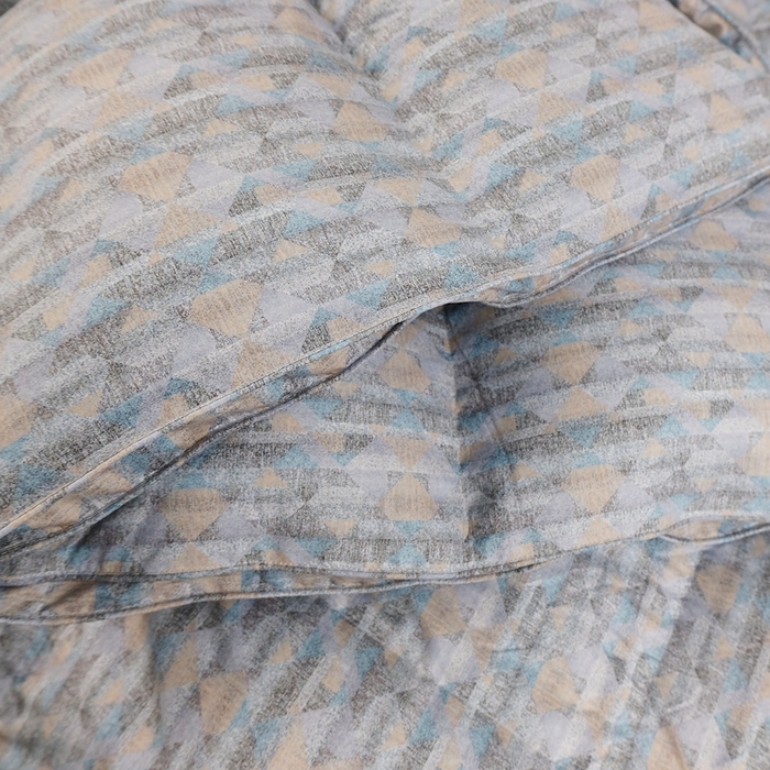 91家纺网 家纺一手货源 找家纺 卡迪亚家纺 2025新款米兰达白鹅被469羽魅系列被子被芯 羽魅玛丽蓝