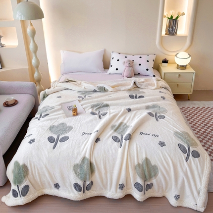 恋佳居 2025新款羊羔绒包边雪花绒小清新毛毯 幸运草