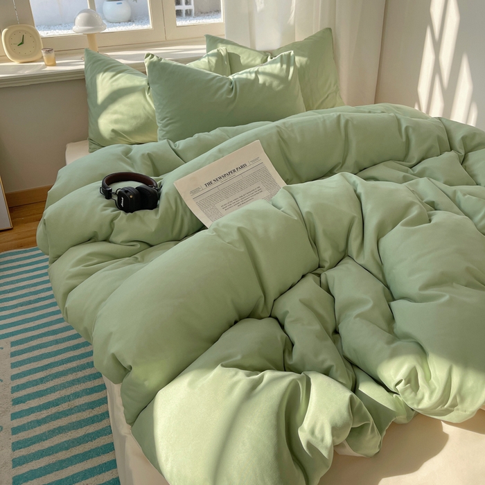 91家纺网 家纺一手货源 找家纺 芷凡家纺 2025新款亲肤棉纯色双拼四件套 果绿+米白