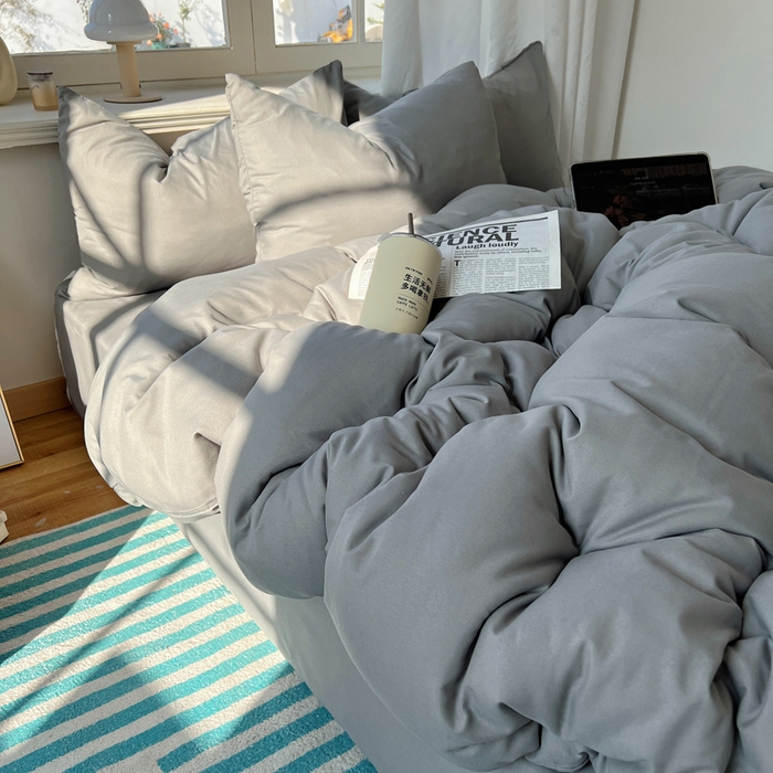 91家纺网 家纺一手货源 找家纺 芷凡家纺 2025新款亲肤棉纯色双拼四件套 浅灰