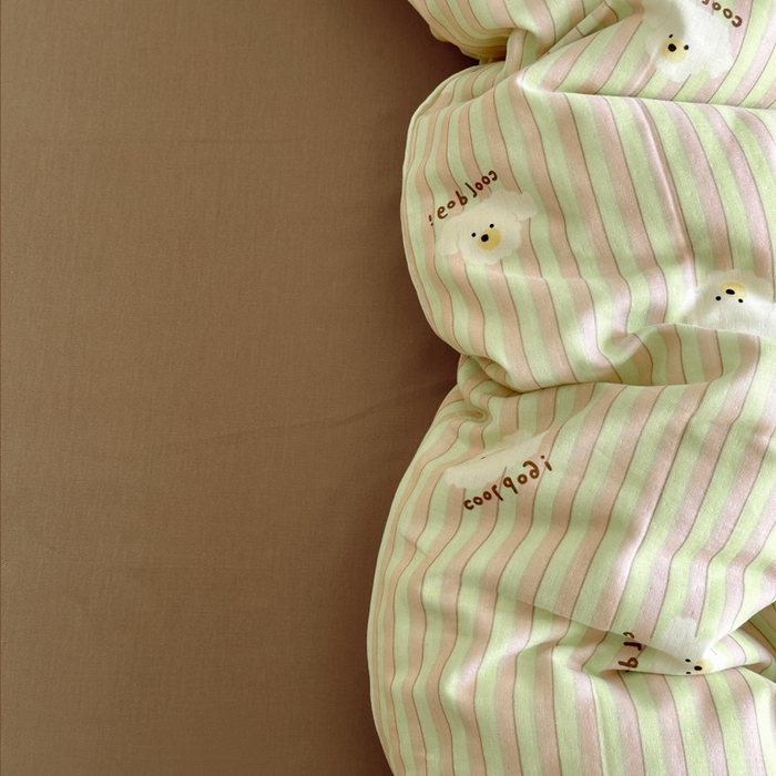 91家纺网 家纺一手货源 找家纺 呗旺鹿 2025新款A类母婴级全棉有氧双层纱印花四件套 哈哈狗