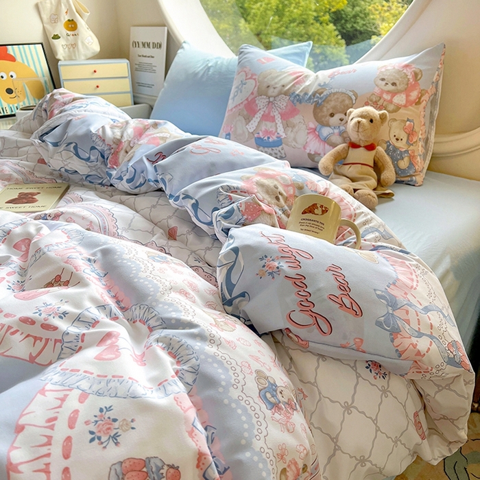 91家纺网 家纺一手货源 找家纺 茉礼 2025新款高克重ins风超柔软软糯糯小清新卡通印花水洗棉四件套 洛丽小熊