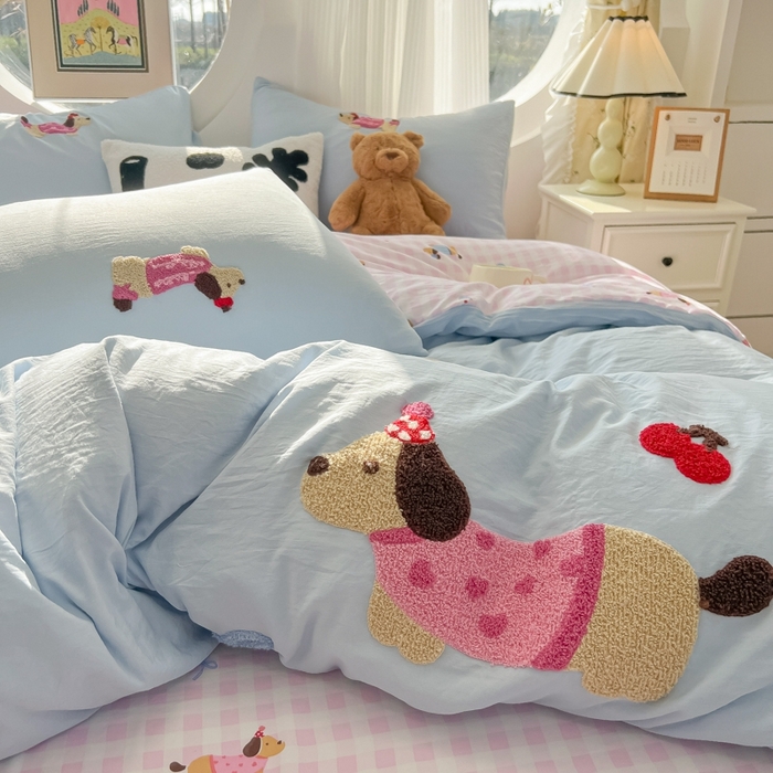 91家纺网 家纺一手货源 找家纺 韩巢家纺 2025新款大版水洗棉皱皱纱毛巾绣四件套(提供卖家秀) 格纹小狗