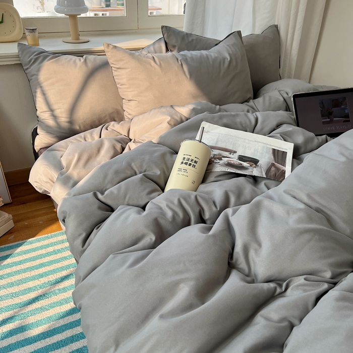 91家纺网 家纺一手货源 找家纺 芷凡家纺 2025新款亲肤棉纯色双拼四件套 浅灰+深灰