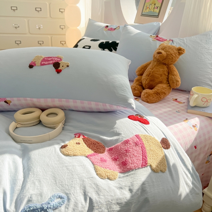 91家纺网 家纺一手货源 找家纺 韩巢家纺 2025新款大版水洗棉皱皱纱毛巾绣四件套(提供卖家秀) 格纹小狗