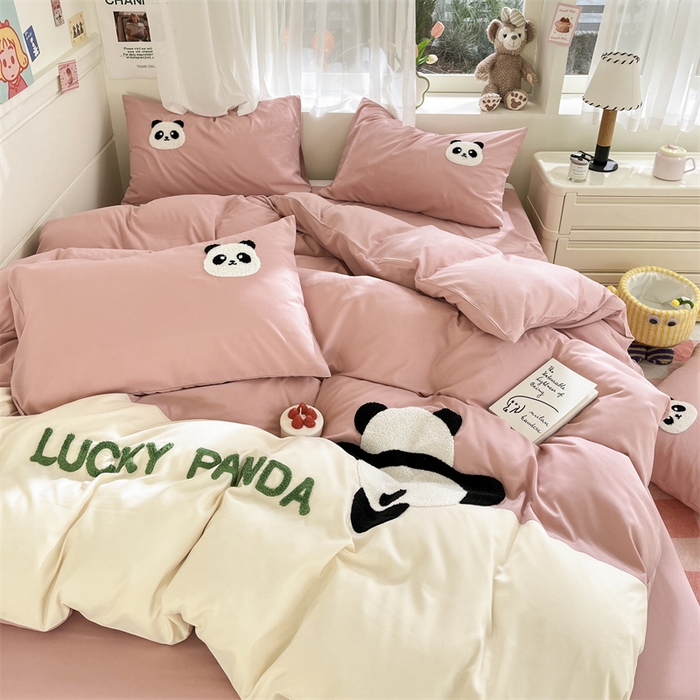 91家纺网 家纺一手货源 找家纺 盛秋家纺 2025新款A类水洗棉毛巾绣四件套-胖达 胖达-浅豆沙