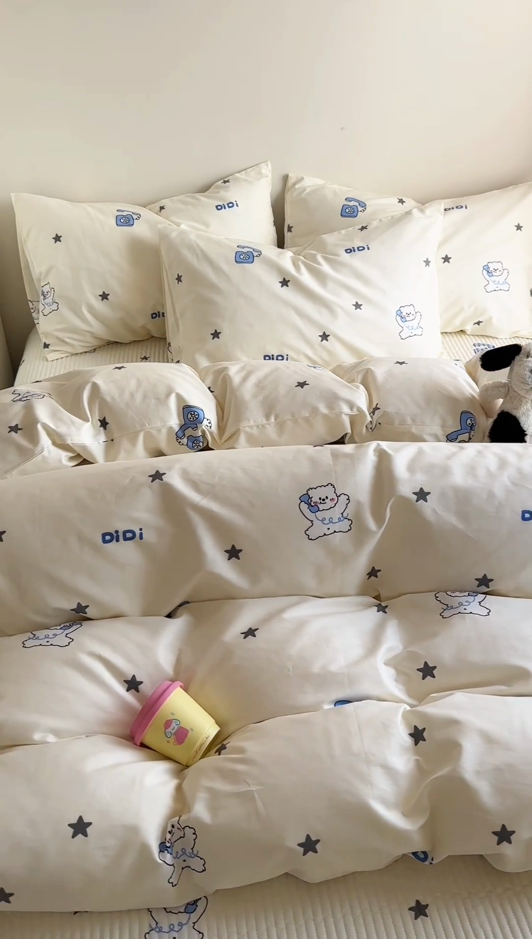91家纺网 家纺一手货源 找家纺 希诺家居 2025新款全棉卡通小清新床盖四件套 电话小熊