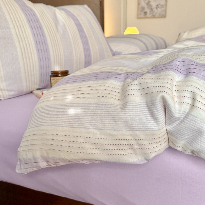 91家纺网 家纺一手货源 找家纺 呗旺鹿 2025新款A类母婴级全棉有氧双层纱印花四件套 川纱紫