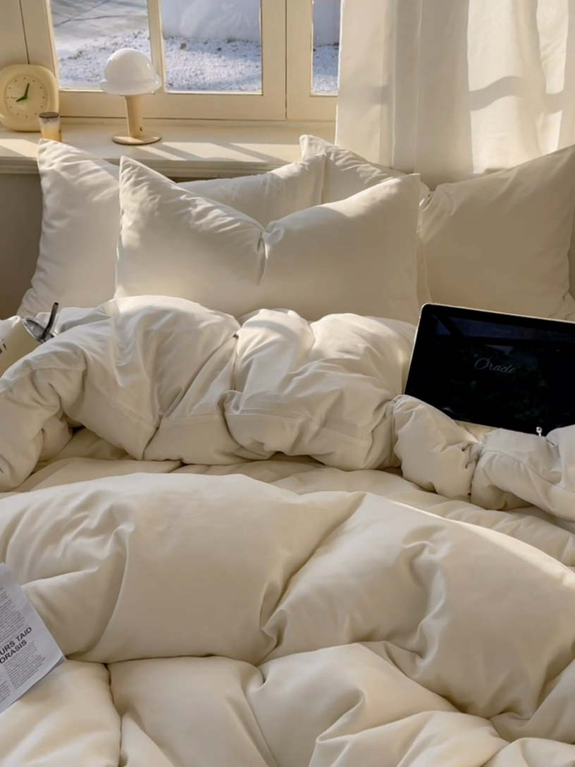 91家纺网 家纺一手货源 找家纺 芷凡家纺 2025新款亲肤棉纯色双拼四件套 奶白