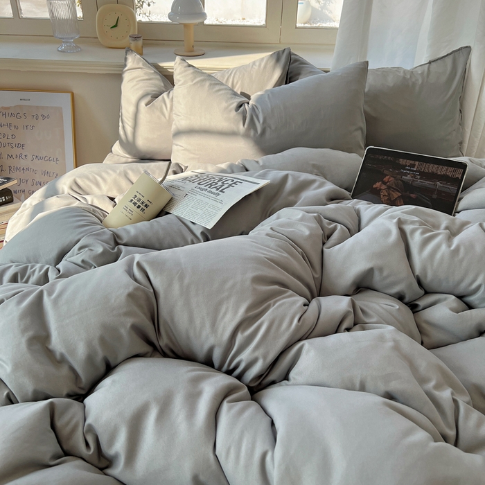 91家纺网 家纺一手货源 找家纺 芷凡家纺 2025新款亲肤棉纯色双拼四件套 浅灰