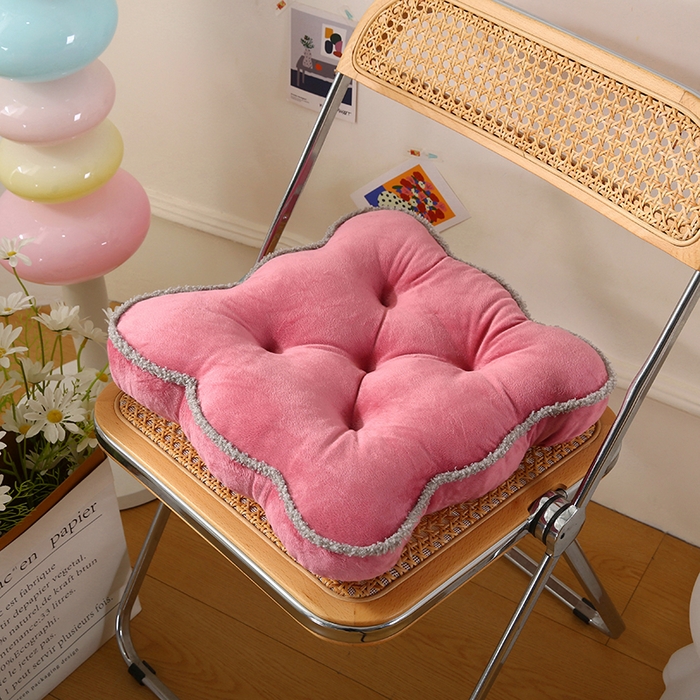 91家纺网 家纺一手货源 找家纺 永光家居 2025新款卡通加厚坐垫椅垫【YG2567】 花朵豆沙