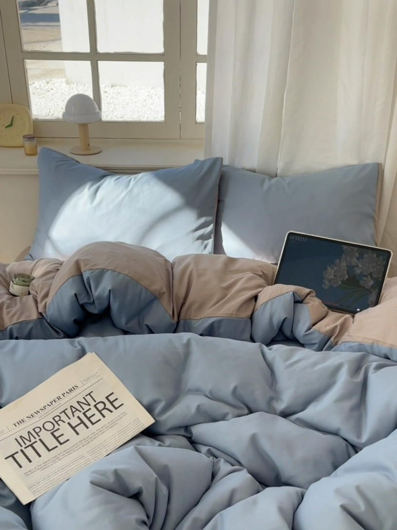 91家纺网 家纺一手货源 找家纺 芷凡家纺 2025新款亲肤棉纯色双拼四件套 浅蓝灰+灰驼