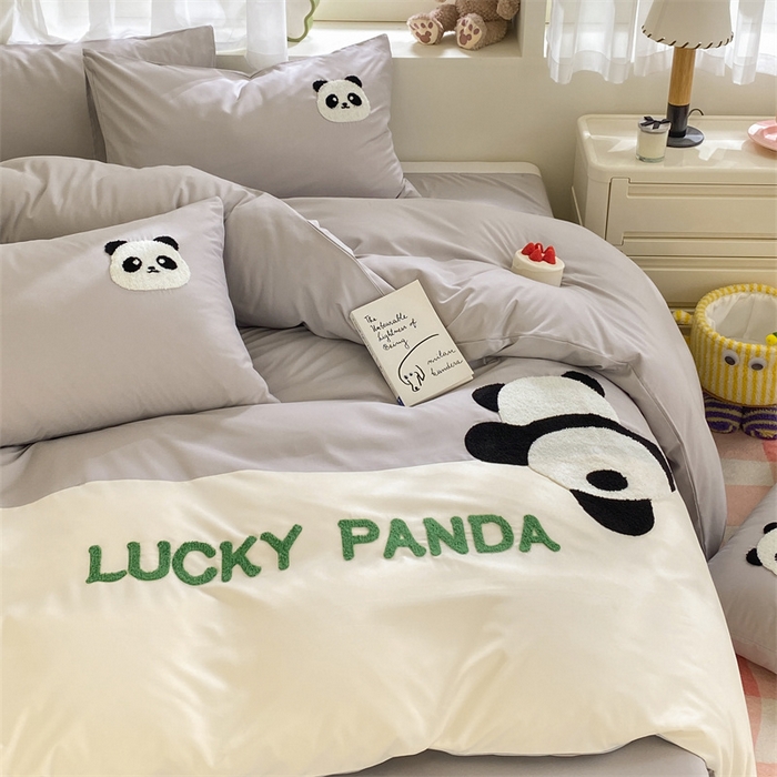 91家纺网 家纺一手货源 找家纺 盛秋家纺 2025新款A类水洗棉毛巾绣四件套-胖达 胖达-山灰