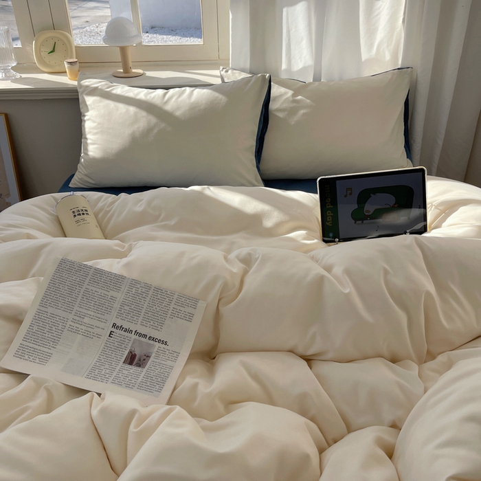 91家纺网 家纺一手货源 找家纺 芷凡家纺 2025新款亲肤棉纯色双拼四件套 米白+牛仔蓝