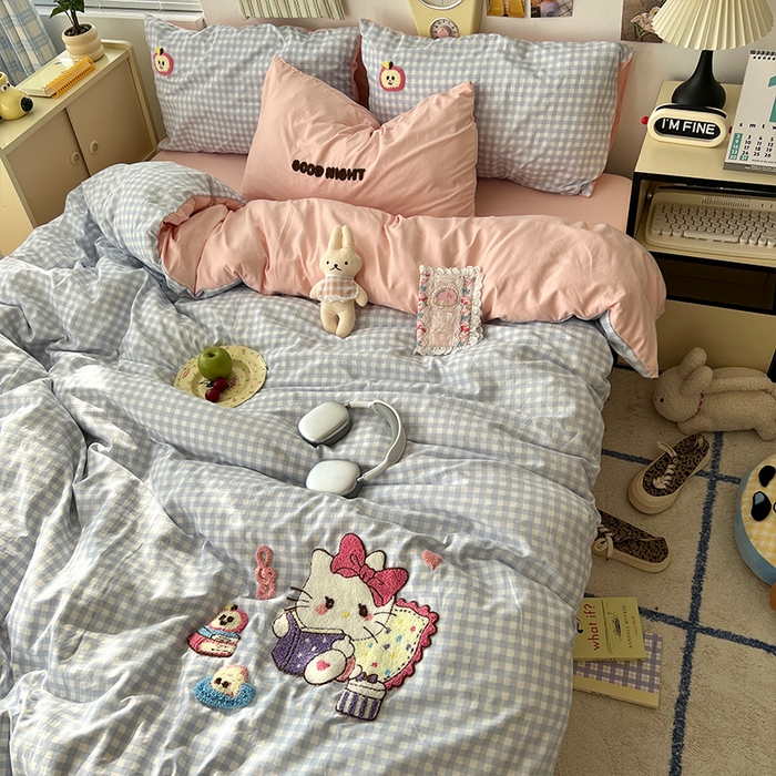 91家纺网 家纺一手货源 找家纺 原素 2025新款萌到心窝窝的毛巾绣四件套 凯特猫咪