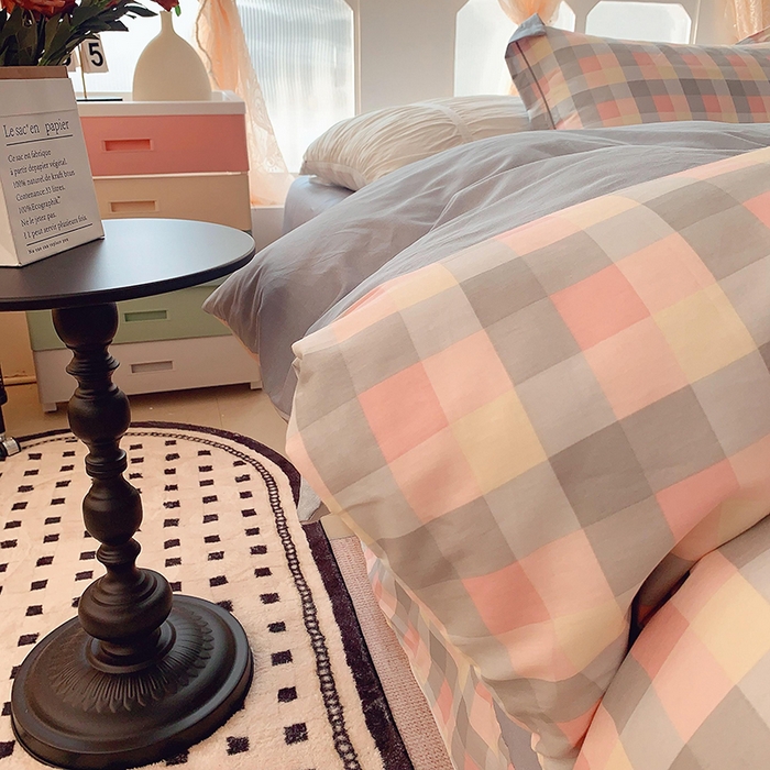 91家纺网 家纺一手货源 找家纺 2025新款亲肤舒适小清新全棉四件套小号标准都有 粉格