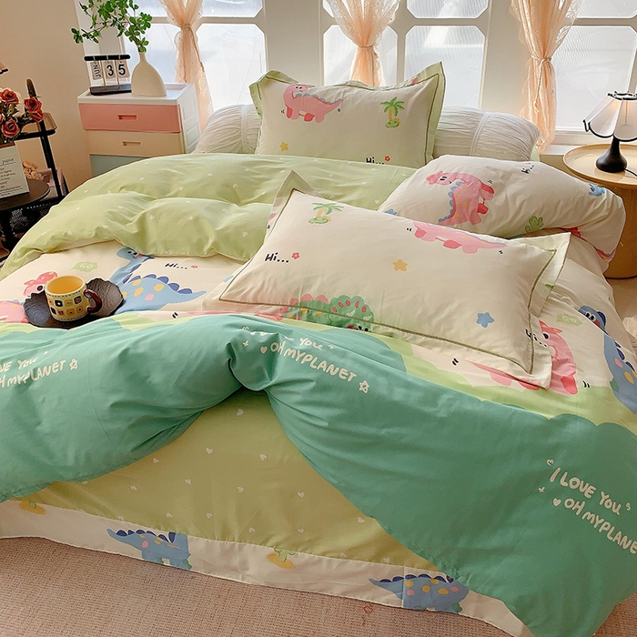 91家纺网 家纺一手货源 找家纺 2025新款亲肤舒适小清新全棉四件套 恐龙乐园