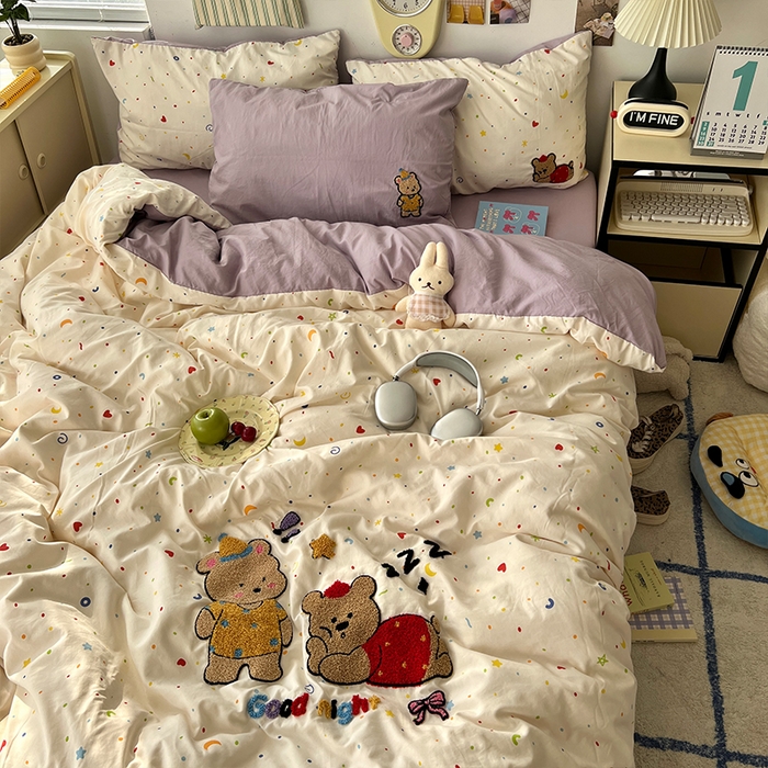 91家纺网 家纺一手货源 找家纺 原素 2025新款萌到心窝窝的毛巾绣四件套 两只小熊