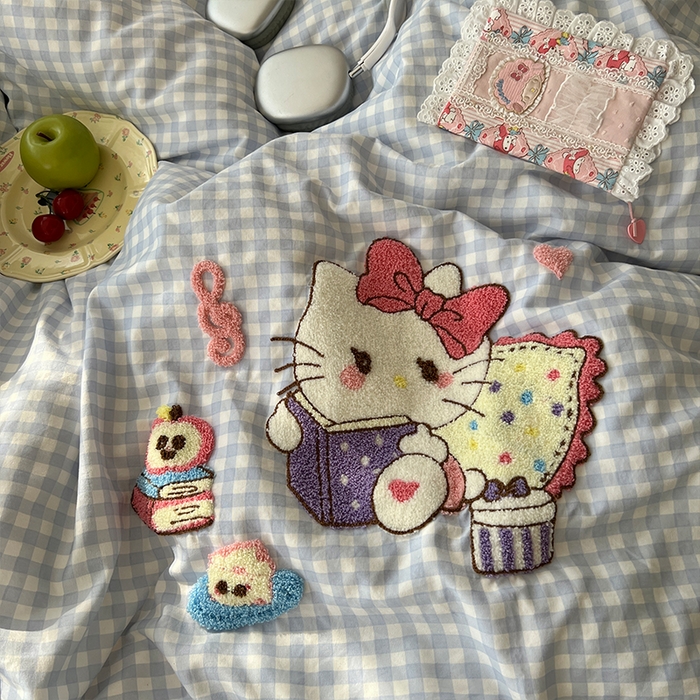 91家纺网 家纺一手货源 找家纺 原素 2025新款萌到心窝窝的毛巾绣四件套 凯特猫咪