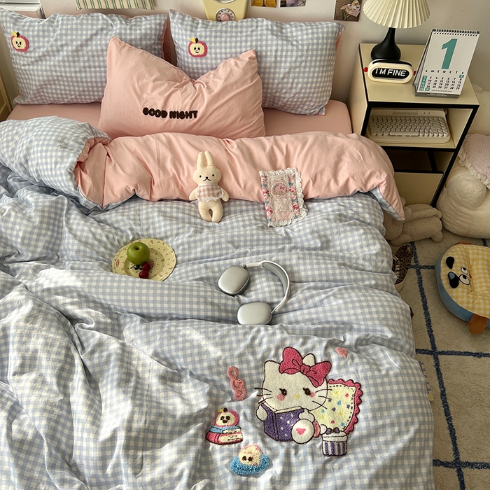 91家纺网 家纺一手货源 找家纺 原素 2025新款萌到心窝窝的毛巾绣四件套 凯特猫咪