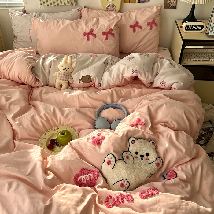 91家纺网 家纺一手货源 找家纺 原素 2025新款萌到心窝窝的毛巾绣四件套 酣睡懒猫