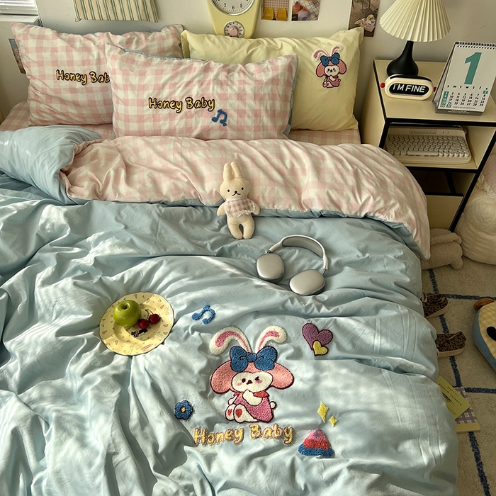 91家纺网 家纺一手货源 找家纺 原素 2025新款萌到心窝窝的毛巾绣四件套 可爱美乐蒂