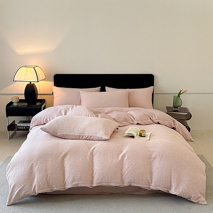 91家纺网 家纺一手货源 找家纺 （总）格里芬家纺 2025新款全棉色织水洗三层纱提花纯棉四件套