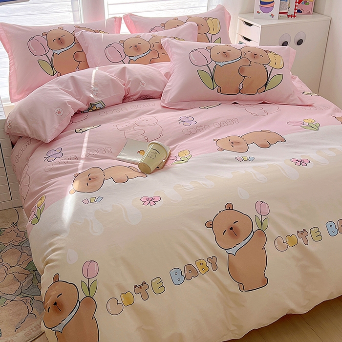 91家纺网 家纺一手货源 找家纺 浩诚 2025新款专版卡皮巴拉纯棉全棉卡通大版四件套-原创水豚卡卡【 提供买家秀 】 幸运巴拉