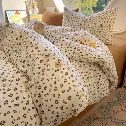 91家纺网 家纺一手货源 找家纺 （总）茉礼 2025新款高克重ins风超柔软软糯糯小清新卡通印花水洗棉四件套