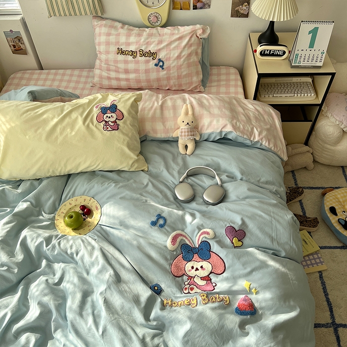 91家纺网 家纺一手货源 找家纺 原素 2025新款萌到心窝窝的毛巾绣四件套 可爱美乐蒂