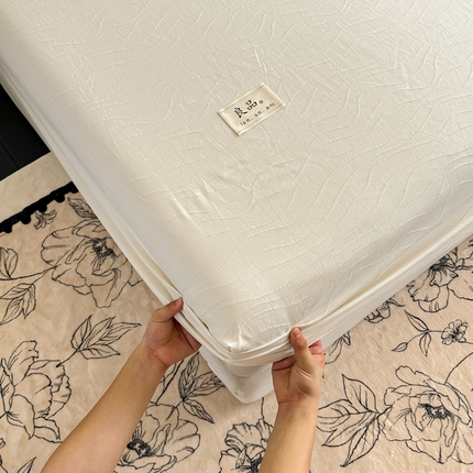 91家纺网 家纺一手货源 找家纺 眠博士 2025新款A类全棉提花床笠系列 单品追忆床笠-奶昔白