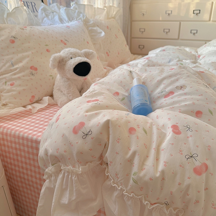 91家纺网 家纺一手货源 找家纺 瑞莱 2025新款全棉韩版花边印花四件套 樱桃甜宠