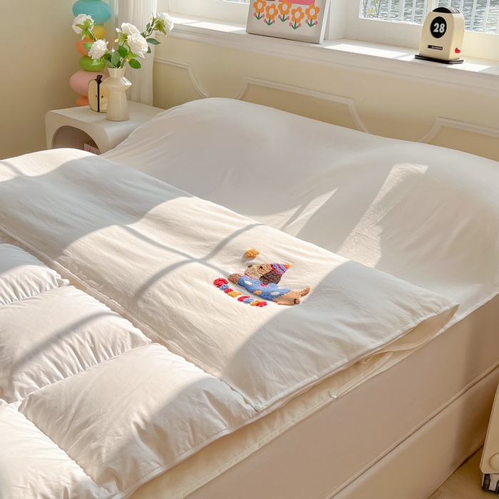 91家纺网 家纺一手货源 找家纺 柒星睡袋 2025新款a类水洗毛巾绣一次性隔脏睡袋 腊肠狗米白